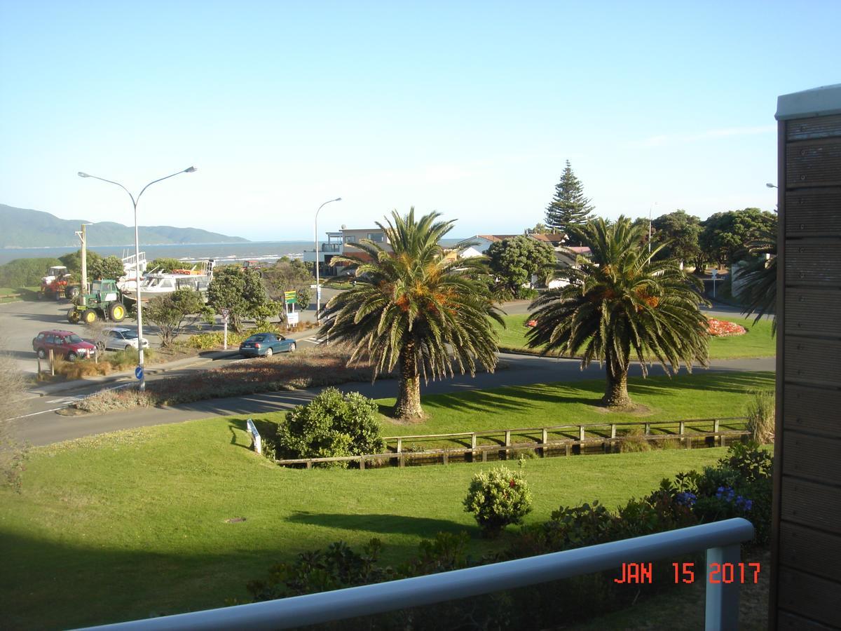 Seascape Bed & Breakfast Paraparaumu Exterior photo